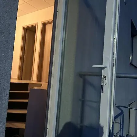 Sparrow Apartmens - Vrabcia Ulica 9, Daire Kösice