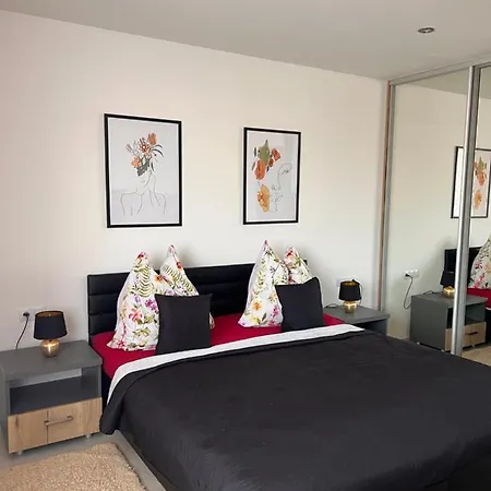 Sparrow Apartmens - Vrabcia Ulica 9, Apartment Košice