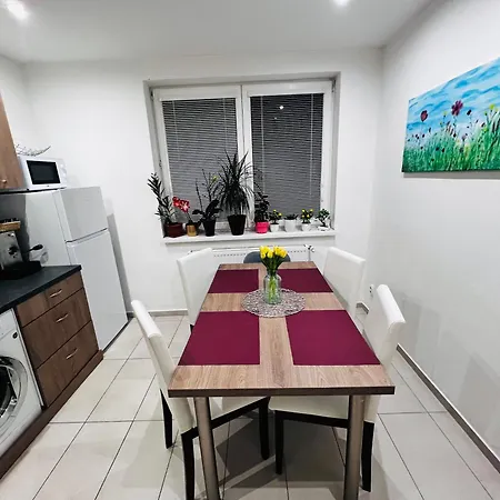 Sparrow Apartmens - Vrabcia Ulica 9, Apartment Kosice