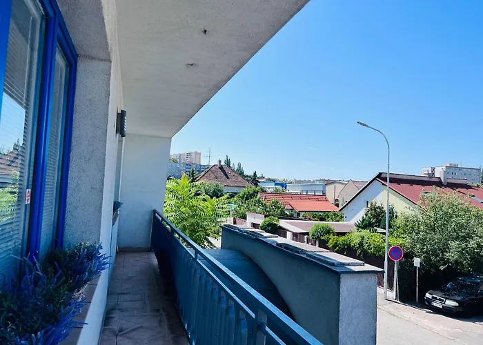 Sparrow Apartmens - Vrabcia Ulica 9, * Kosice