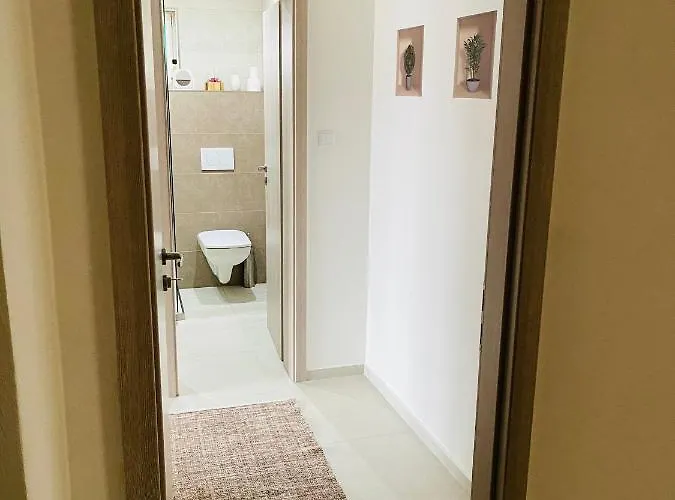 Sparrow Apartmens - Vrabcia Ulica 9, Kosice